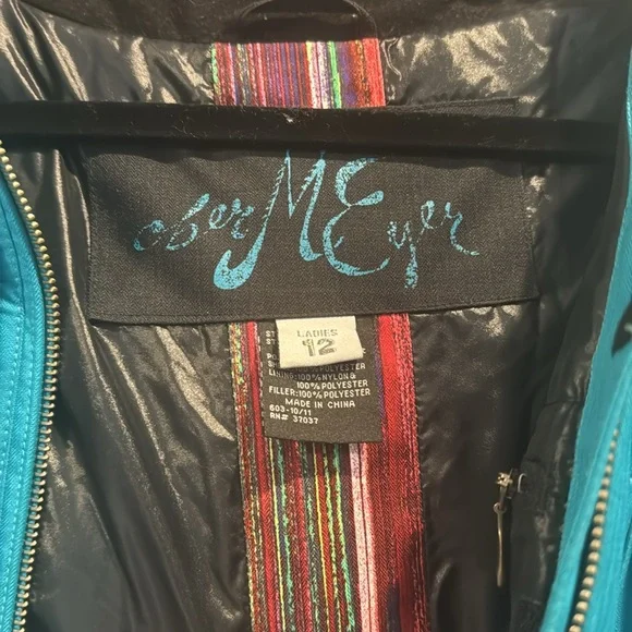 Obermeyer Ski/Snowboard Jacket with Detachable Hood - Picture 9 of 13